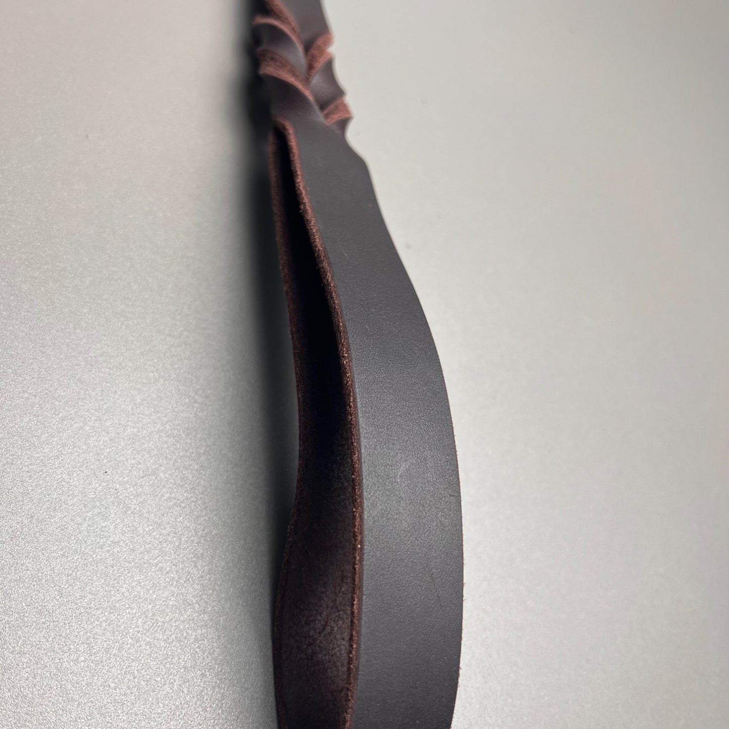 Vintage handmade genuine leather leash 4mm thick cowhide, for all dog breeds Dark Brown