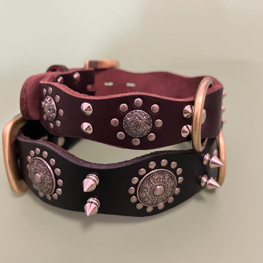 Vintage genuine leather dog collar, rivet pet collar, thickened and widened top layer cowhide material, suitable for medium and large dogs