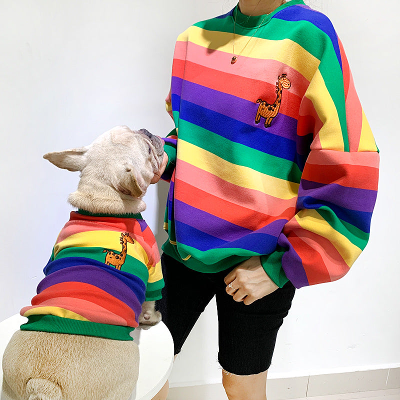 Plüschiges, warmes Sweatshirt für kleine Hunde, passende Kleidung für Haustier und Besitzer
