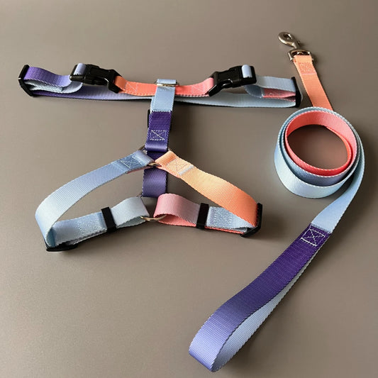 Dog chest harness cover includes a traction rope, waterproof nylon, anti slip, lightweight,for all types of dogs to walk