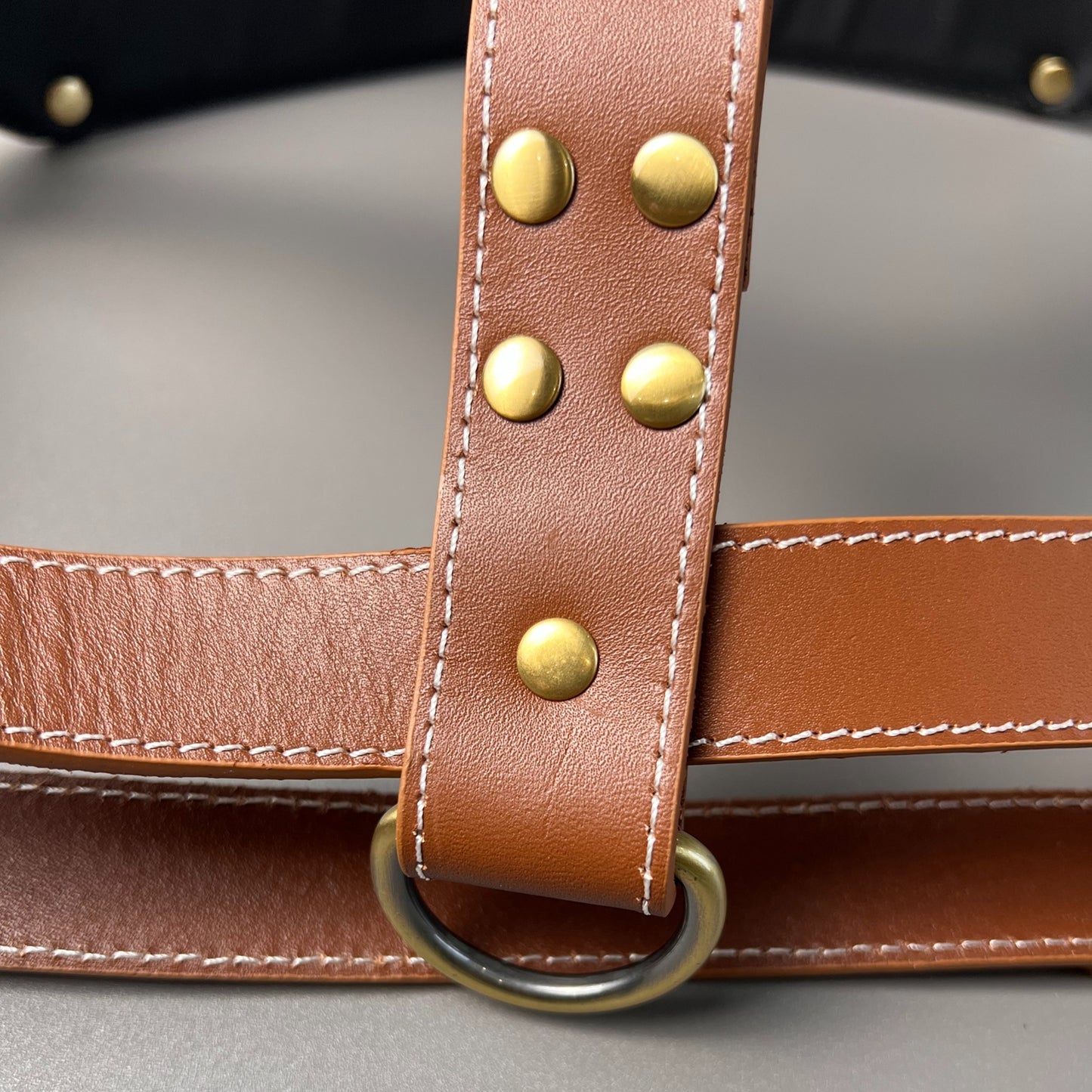 Cowhide leather harness for sled dogs | Three-ring traction design | Adjustable anti-escape harness for large dogs | Handmade thick cowhide