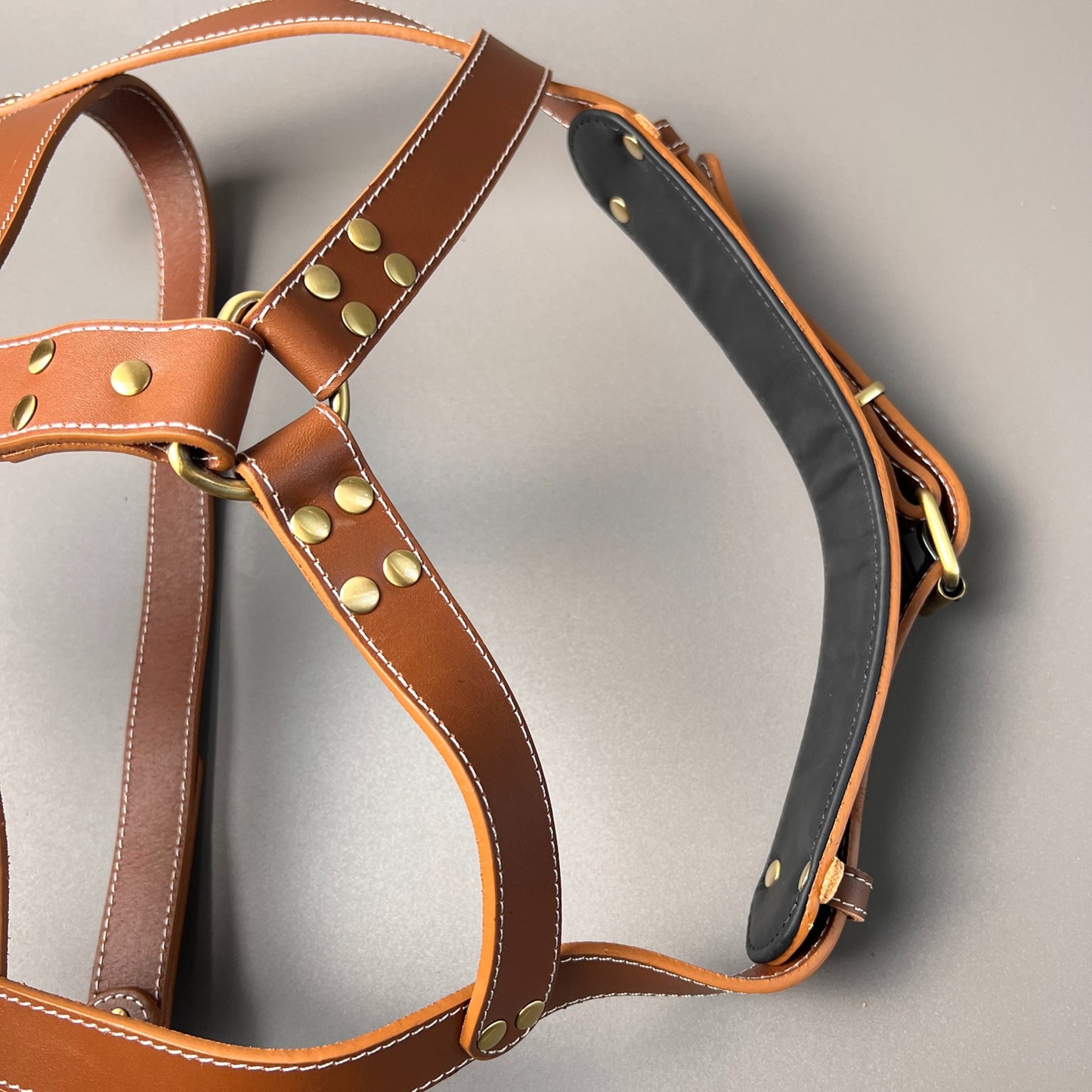 Cowhide leather harness for sled dogs | Three-ring traction design | Adjustable anti-escape harness for large dogs | Handmade thick cowhide
