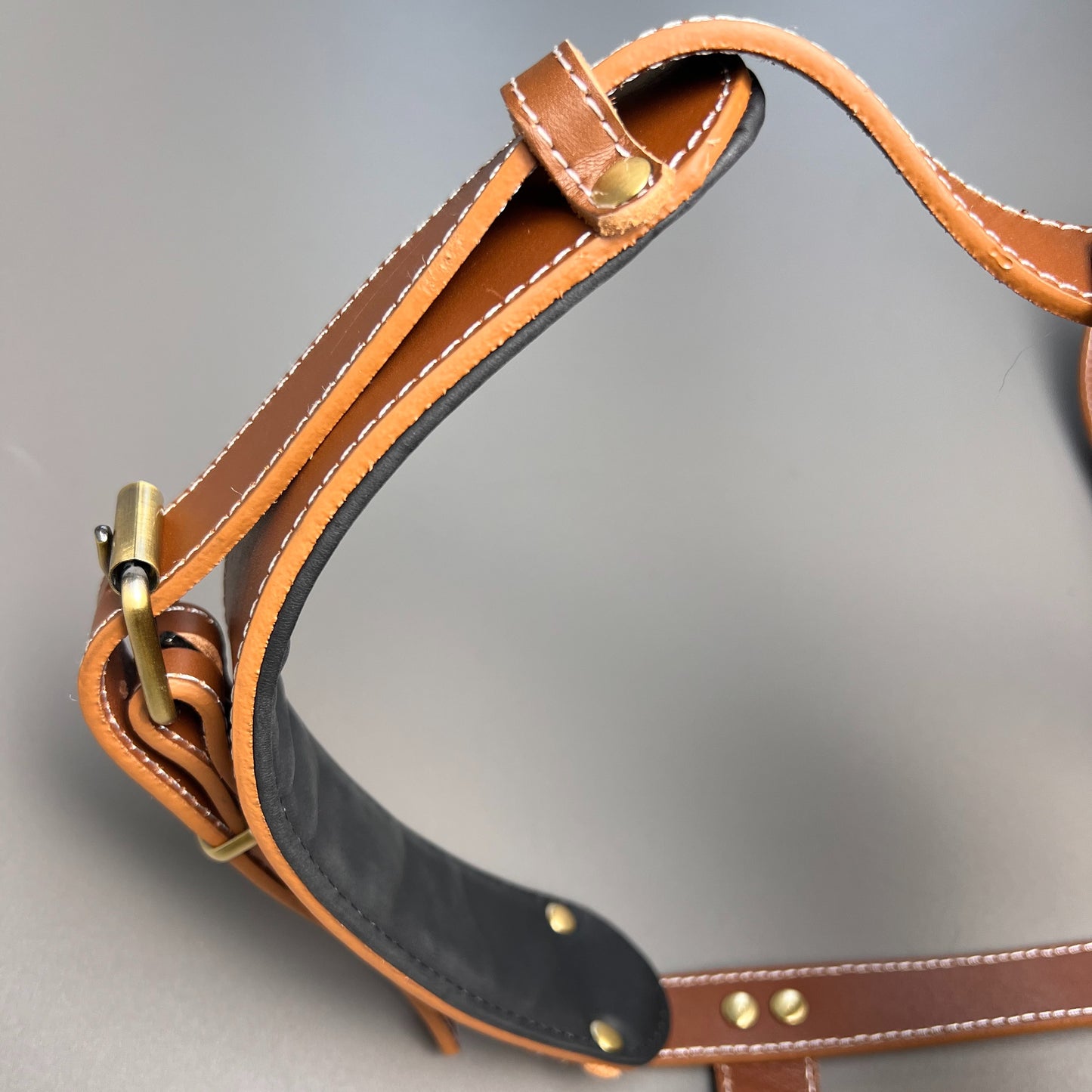 Cowhide leather harness for sled dogs | Three-ring traction design | Adjustable anti-escape harness for large dogs | Handmade thick cowhide