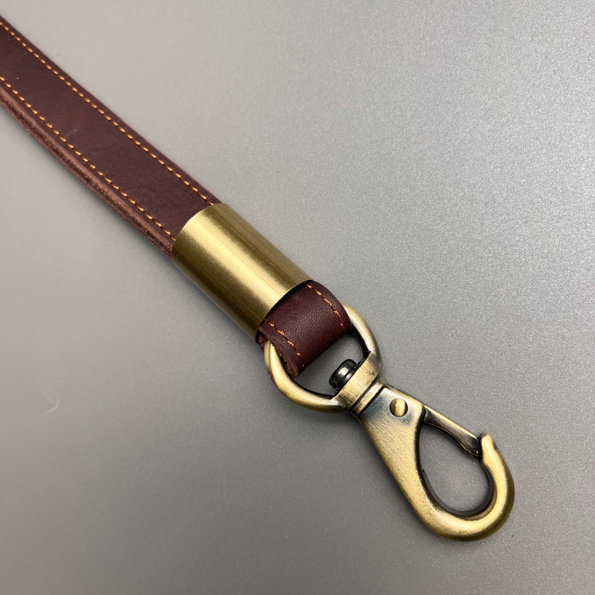 Genuine Cowhide Leash – Three-section Leather Dog Leash for Medium and Large Dogs, 300-pound Weight