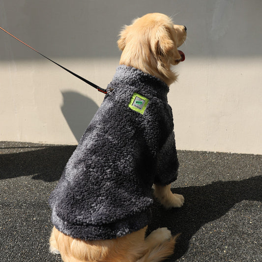 Comfortable and warm sweater for large dogs