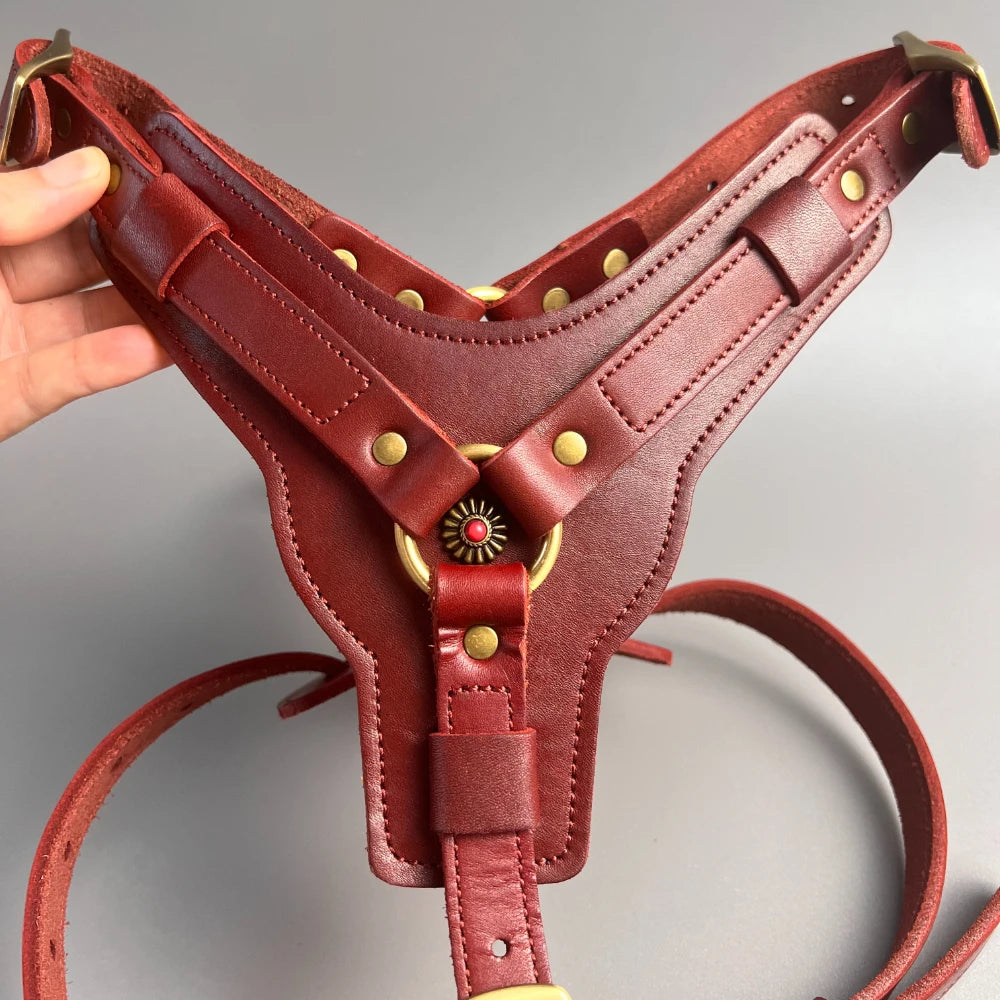 Retro Natural cowhide leather dog harness, luxurious leather dog leash for large and medium-sized dogs red