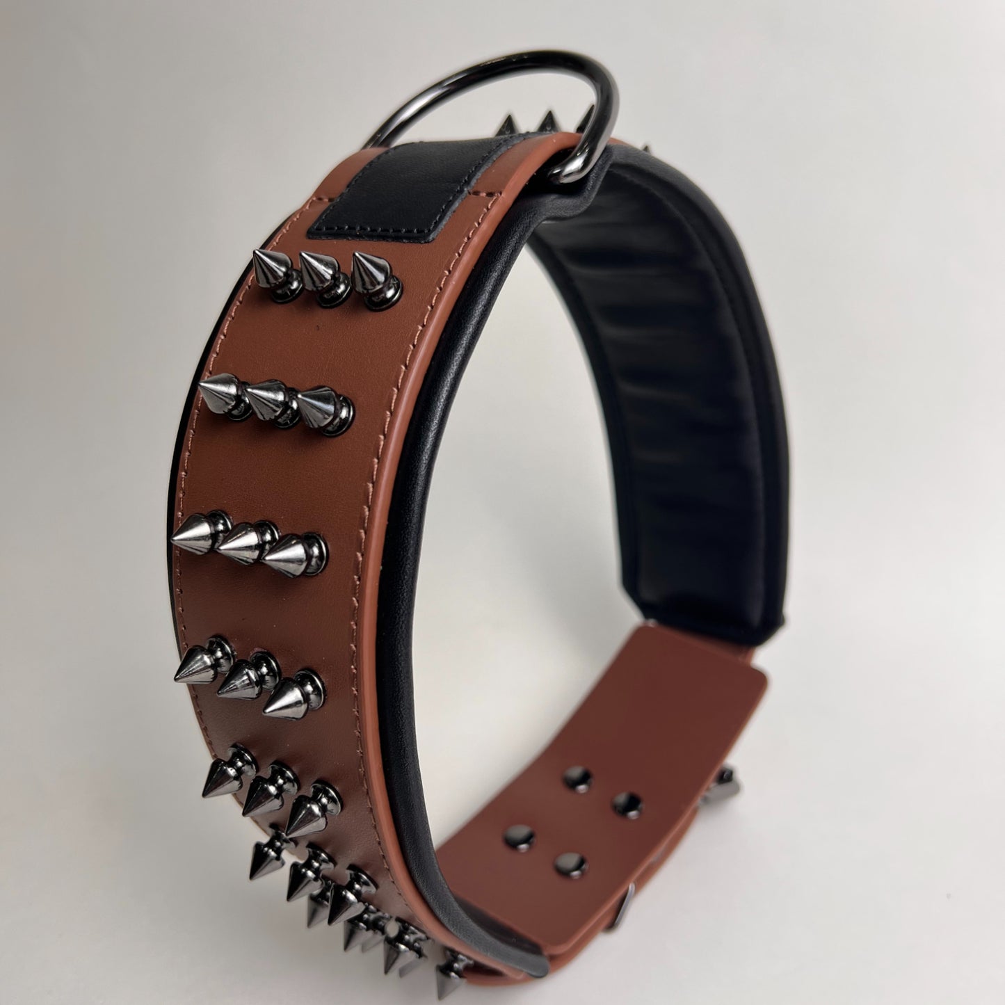 Retro spiky leather dog collar with soft lining that doesn't tighten the neck, pit bull, German Shepherd, Poodle